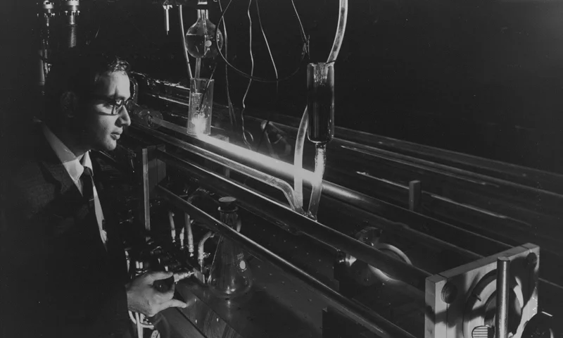 تاریخچه برش لیزر