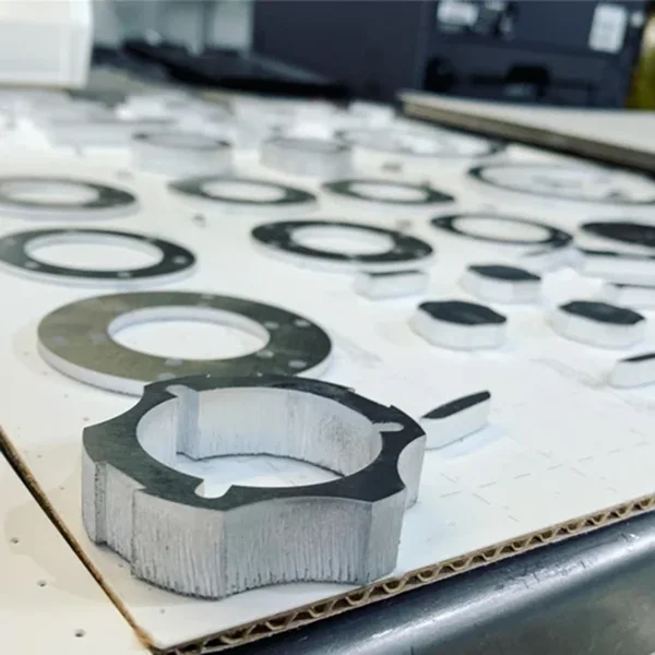 5 دلیل اصلی که چرا باید از برش لیزر آلومینیوم برای پروژههای صنعتی خود استفاده کنید